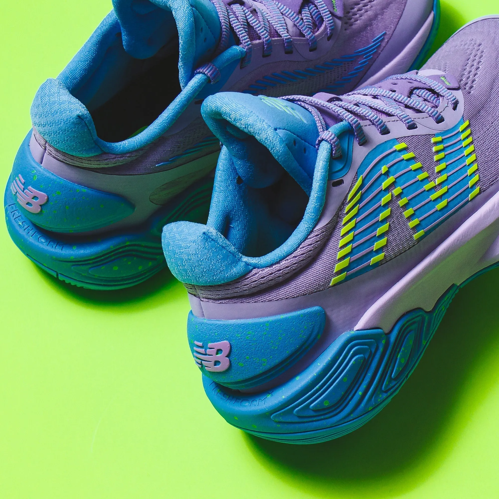 New Balance Basketball Men TWO WXY v5 Lilac Glo BB2WYCG5 Abrasion Resistant Toe Cap Responsive Rebound Tech
