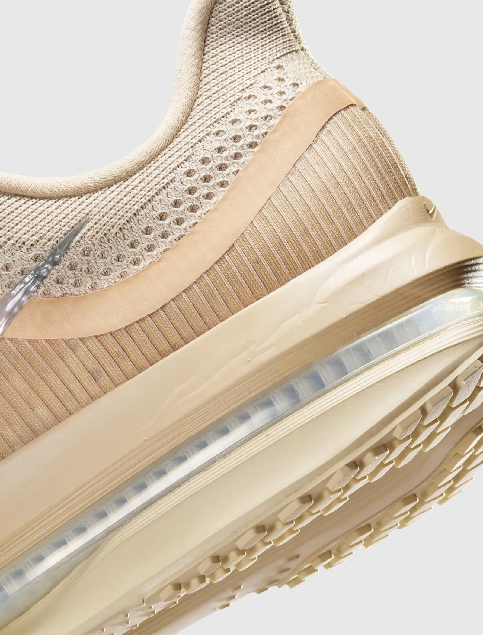 Coastal vibe PEGASUS PREMIUM SP "MUSHROOM/ METALLIC/ SILVER"