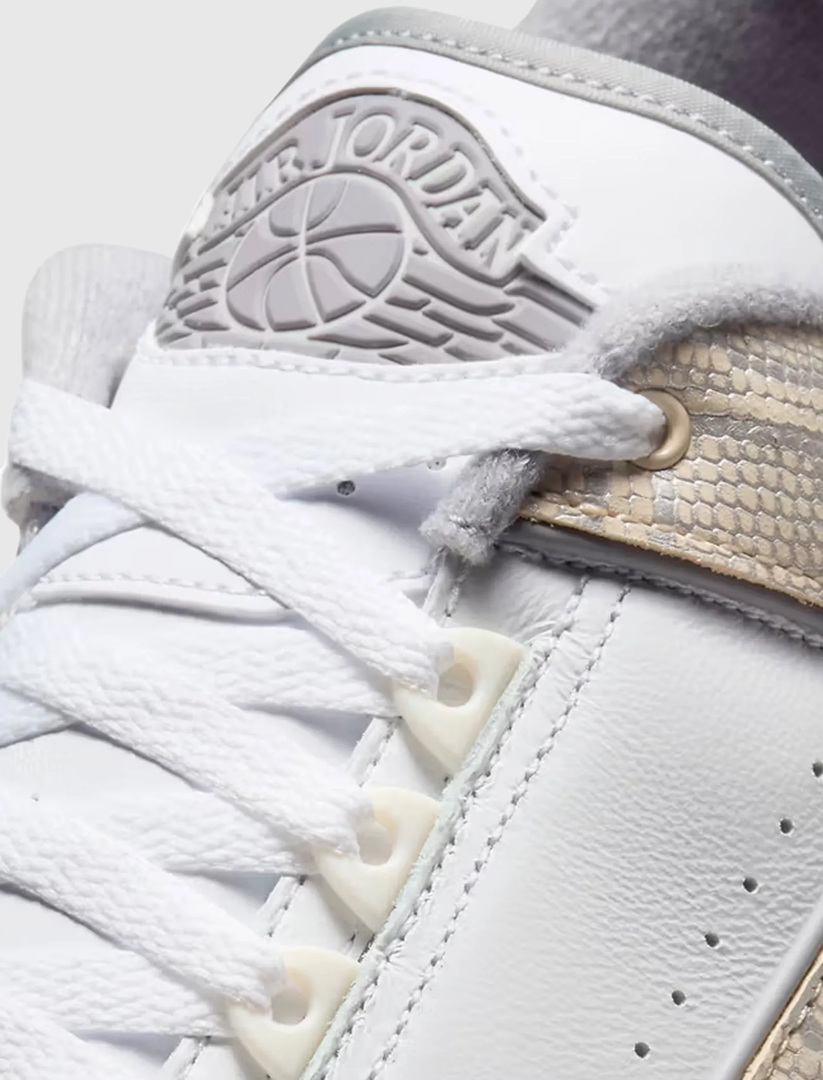 AIR JORDAN 2 RETRO LOW "PYTHON" Rock Path