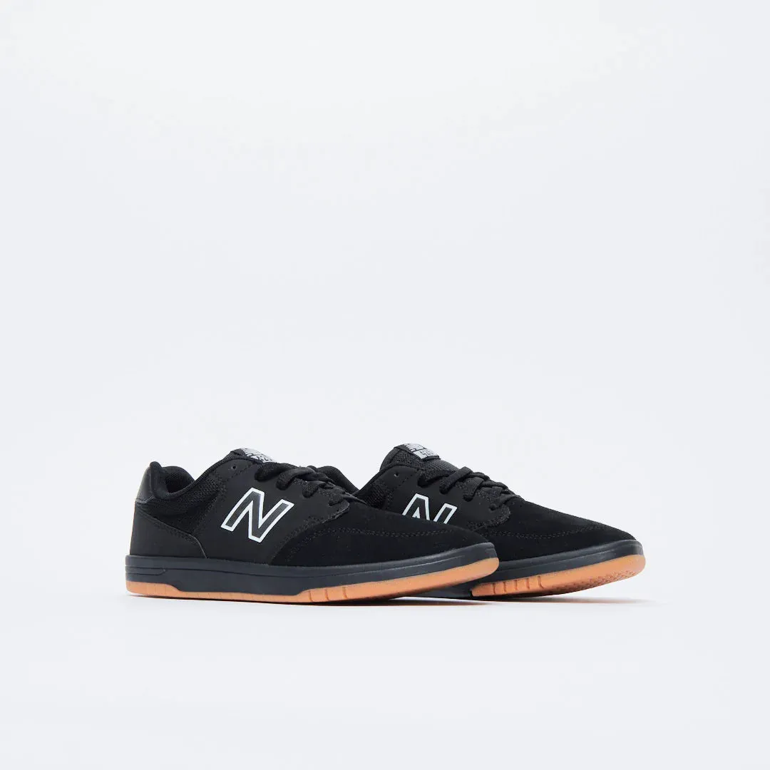 Pro Ride Fit High Performance New Balance Numeric 425 Skateboard Shoes - Black / White