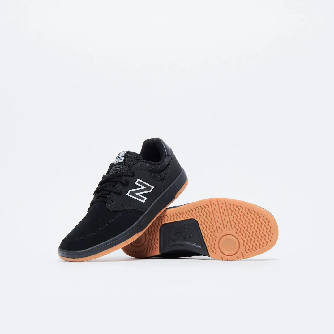Complete Grip Comfort Active New Balance Numeric 425 Skateboard Shoes - Black / White