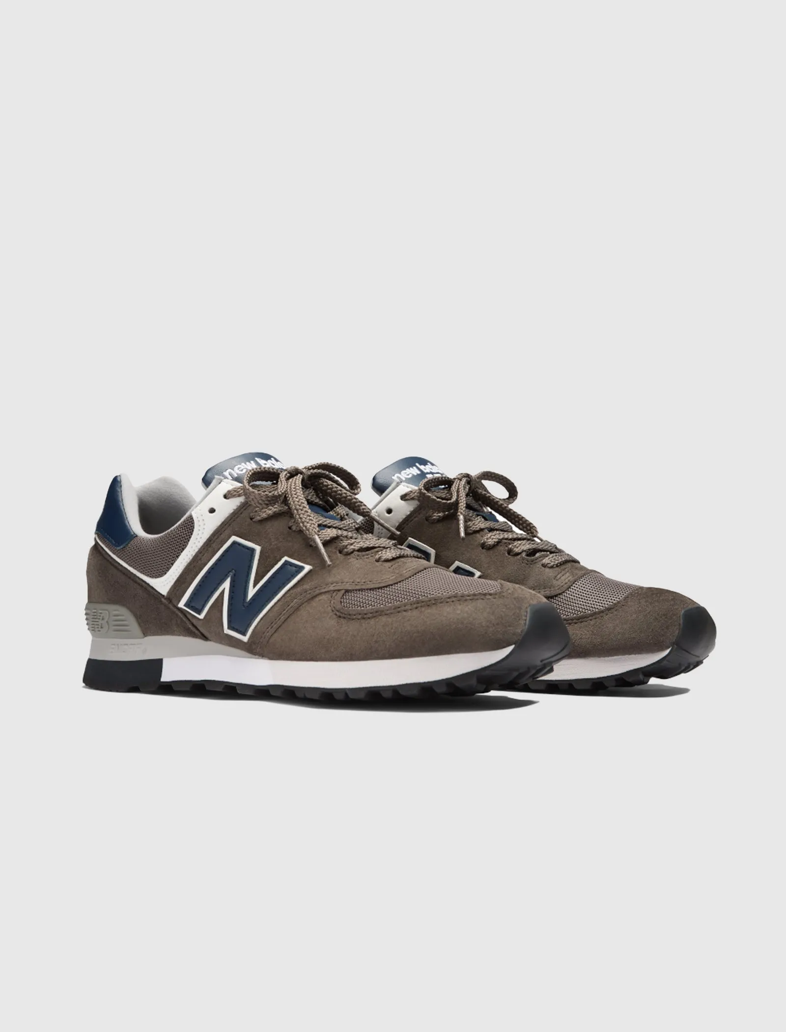 MADE IN UK 576 "MOREL" Active Agile Fit