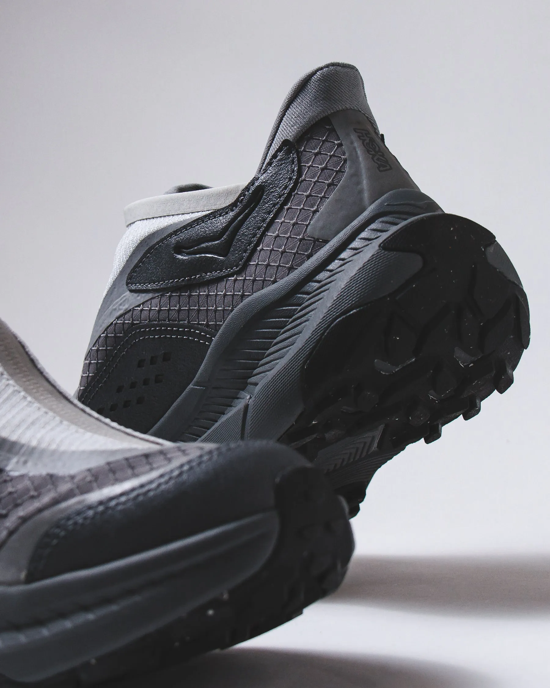 Hoka One One Unisex Project Transport Stardust Satellite Grey 1162850-SSTST Stretch Fabric Travel Light