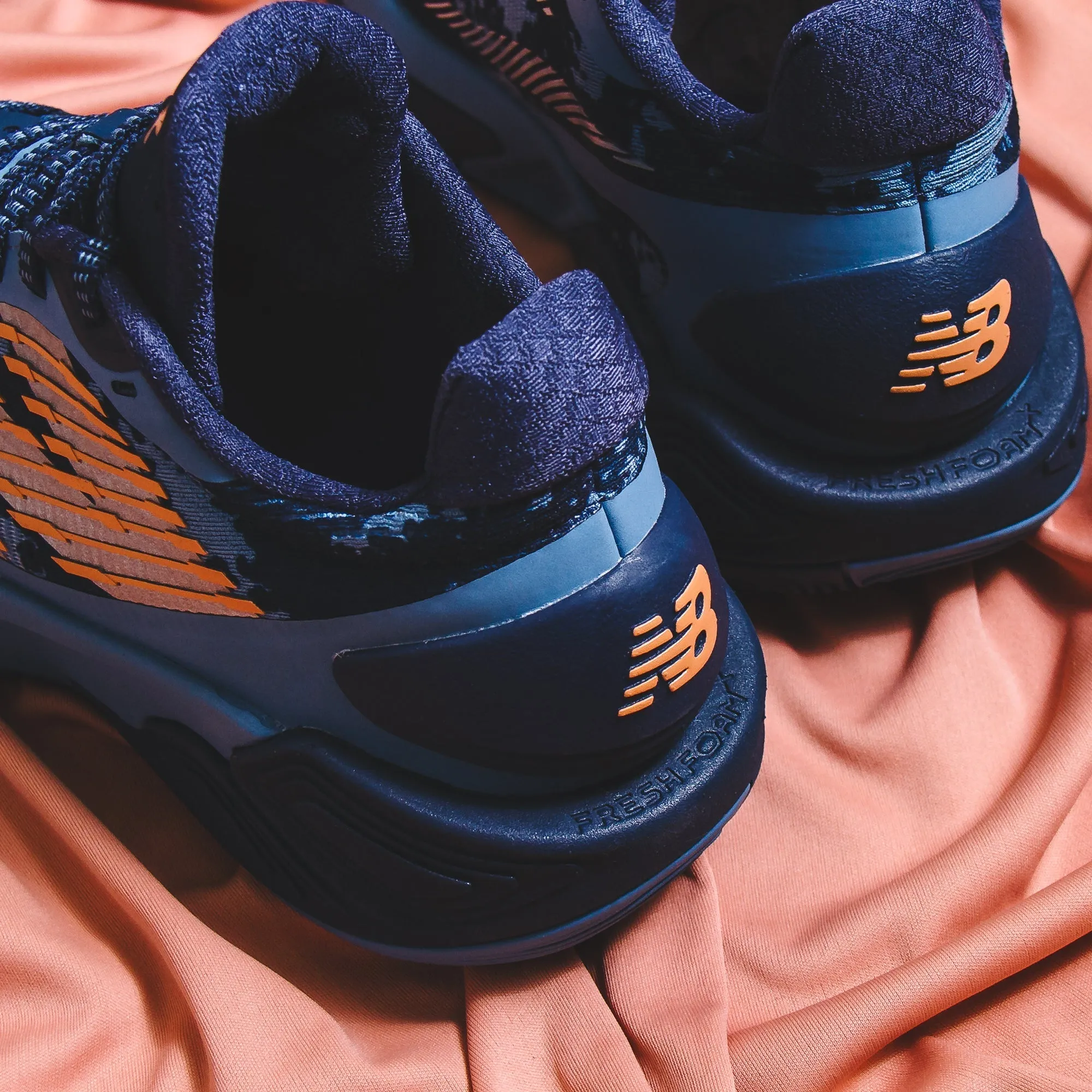 Neutral Stride Design Step Control Support New Balance Basketball Unisex TWO WXY V5 Navy BB2WYBT5
