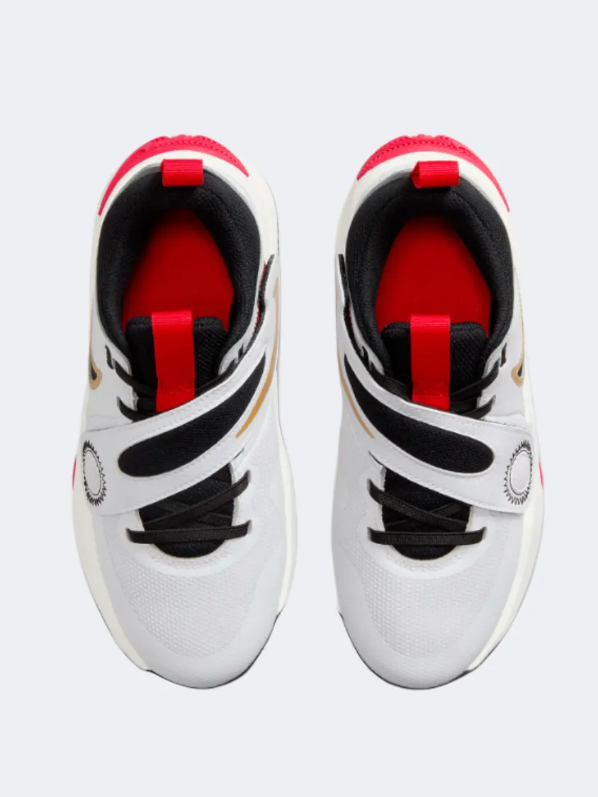 Nike Team Hustle 11 Gs-Boys Basketball Shoes White/Gold/Red/Black Perimeter Stability Base