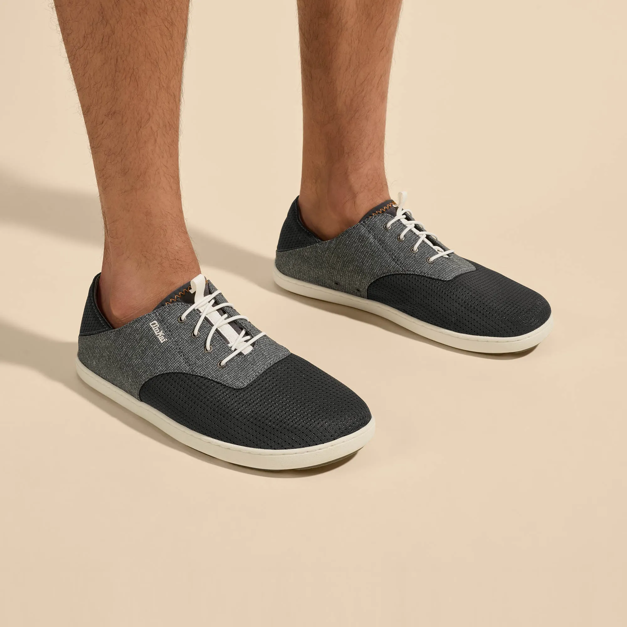 Foot Hugging Nohea Moku - Dark Shadow