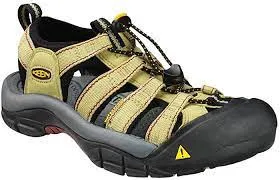 Keen Women's Newport H2 Discontinued Colors Stretch Fabric Travel Light