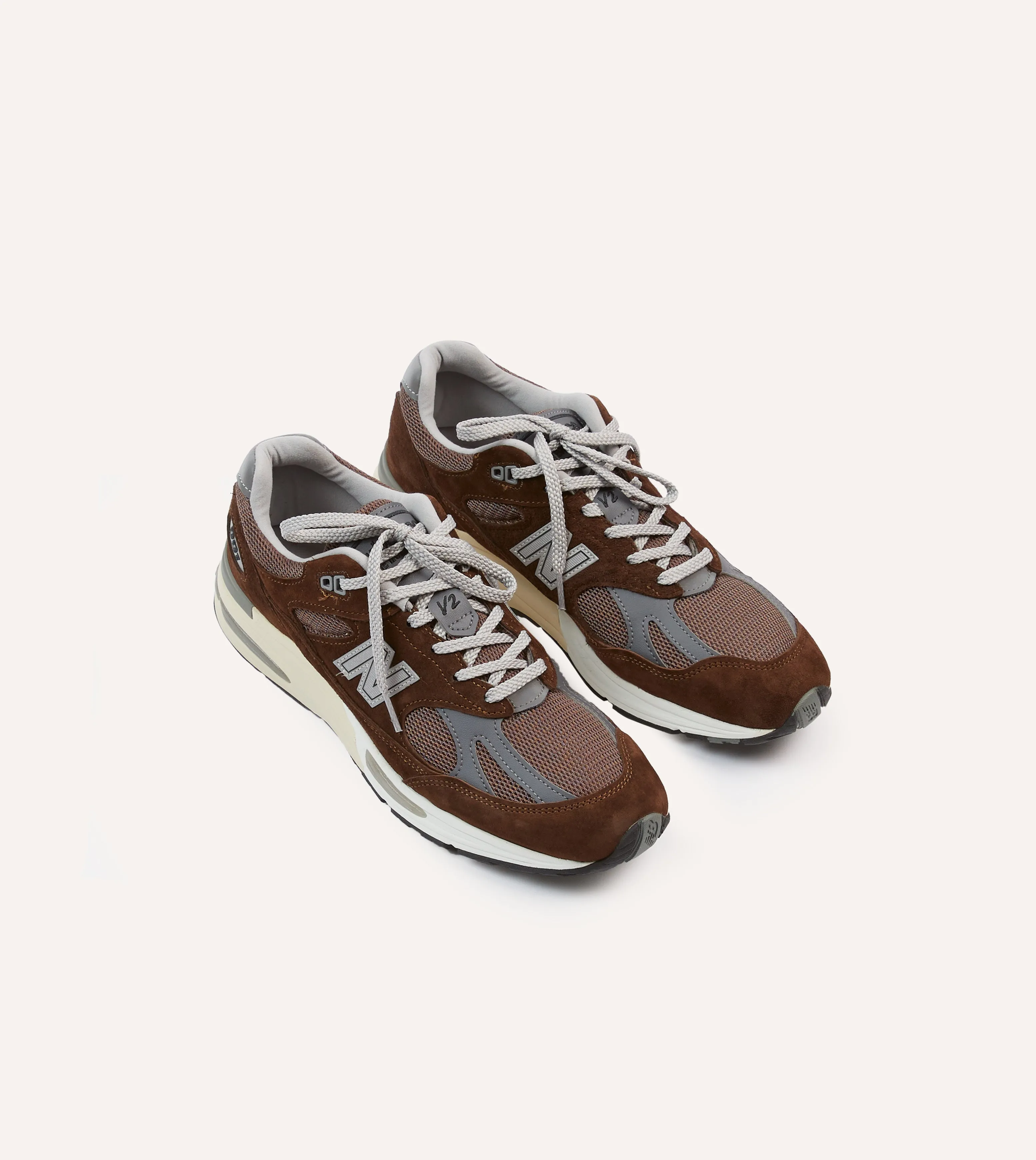 Smart Look New Balance Pinecone Made in UK 991v2 Trainers