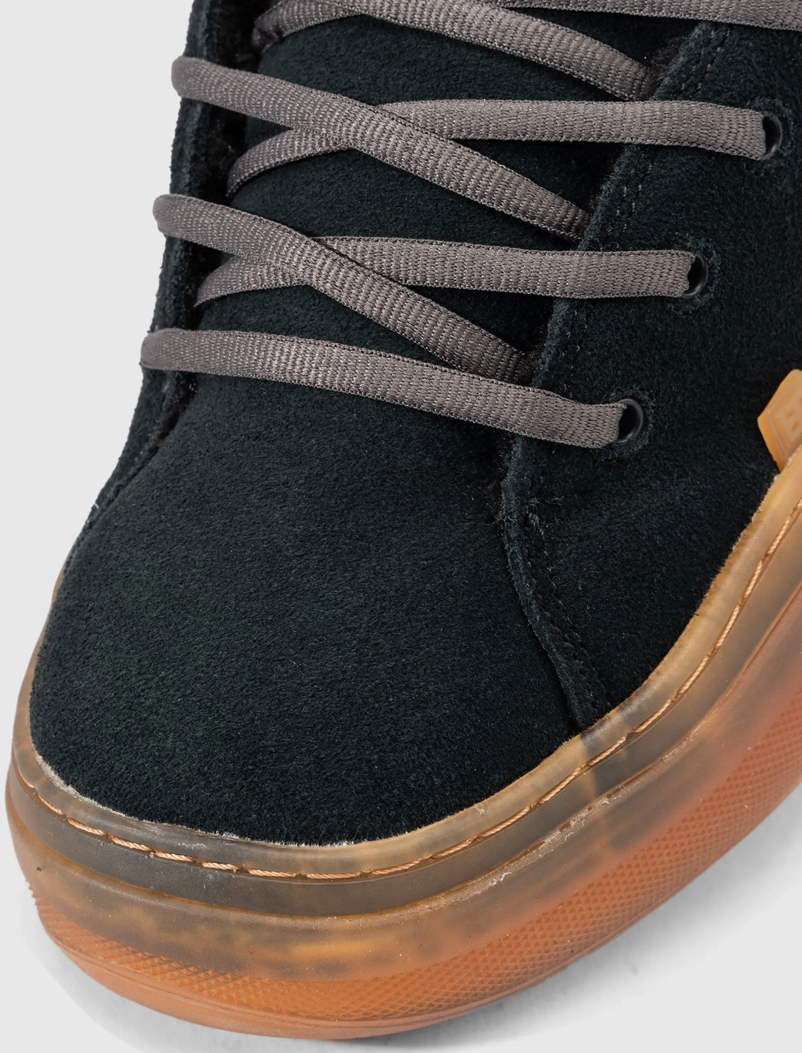 VAMP SKATE SNEAKER "PIRATE BLACK" Sun Guard