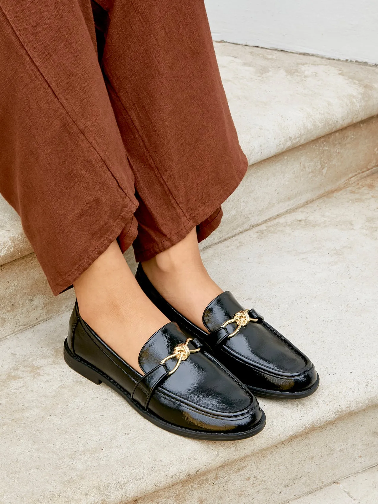 AFFLUENT Step Firmly