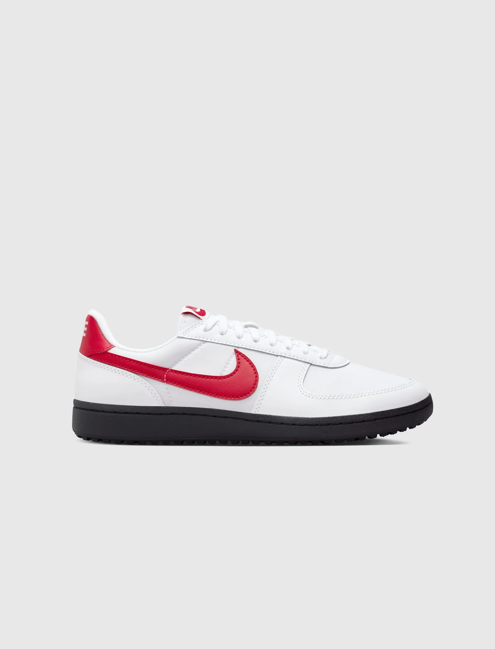 Memory Foam Casual Wear World Walk FIELD GENERAL 82 "WHITE/VARSITY RED/BLACK"