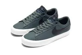 SB Zoom Blazer Low Pro GT Shoes - Vintage Green/Black Plush Ride