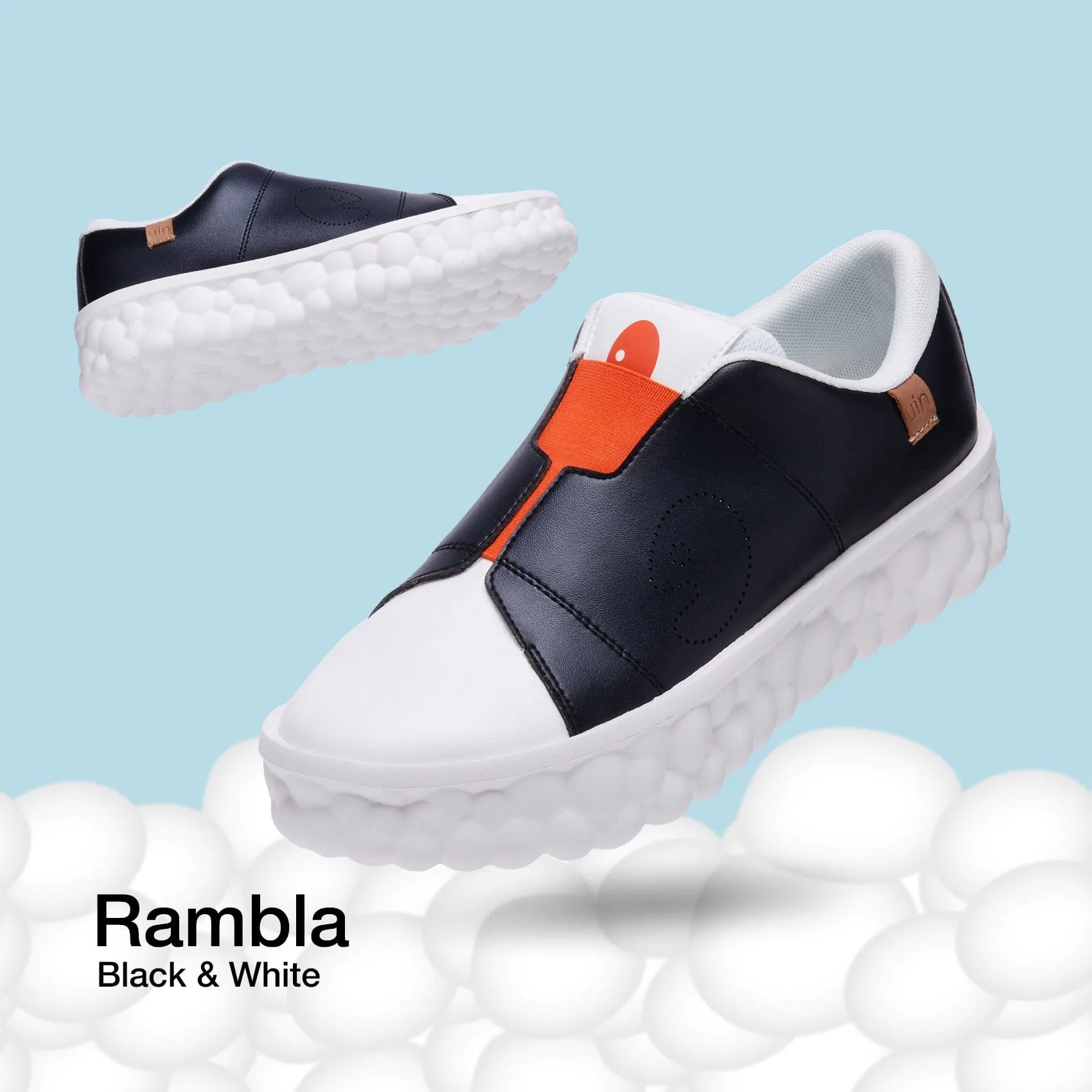Black & White Las Ramblas I Women Action Ride Dynamic Performance