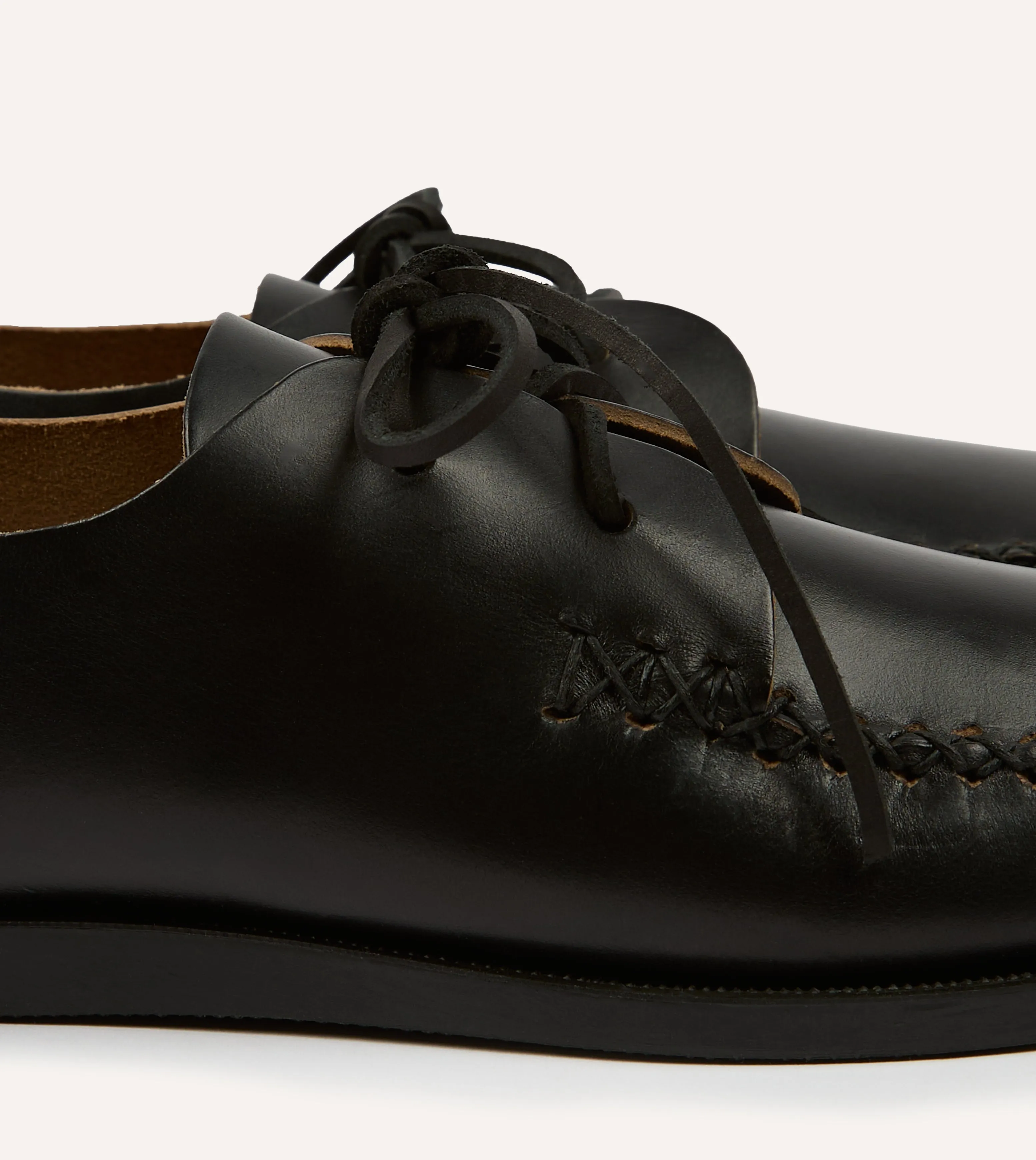 Yuketen Black Two-Piece Oxford with Camp Sole Magic Mood Airport Easy