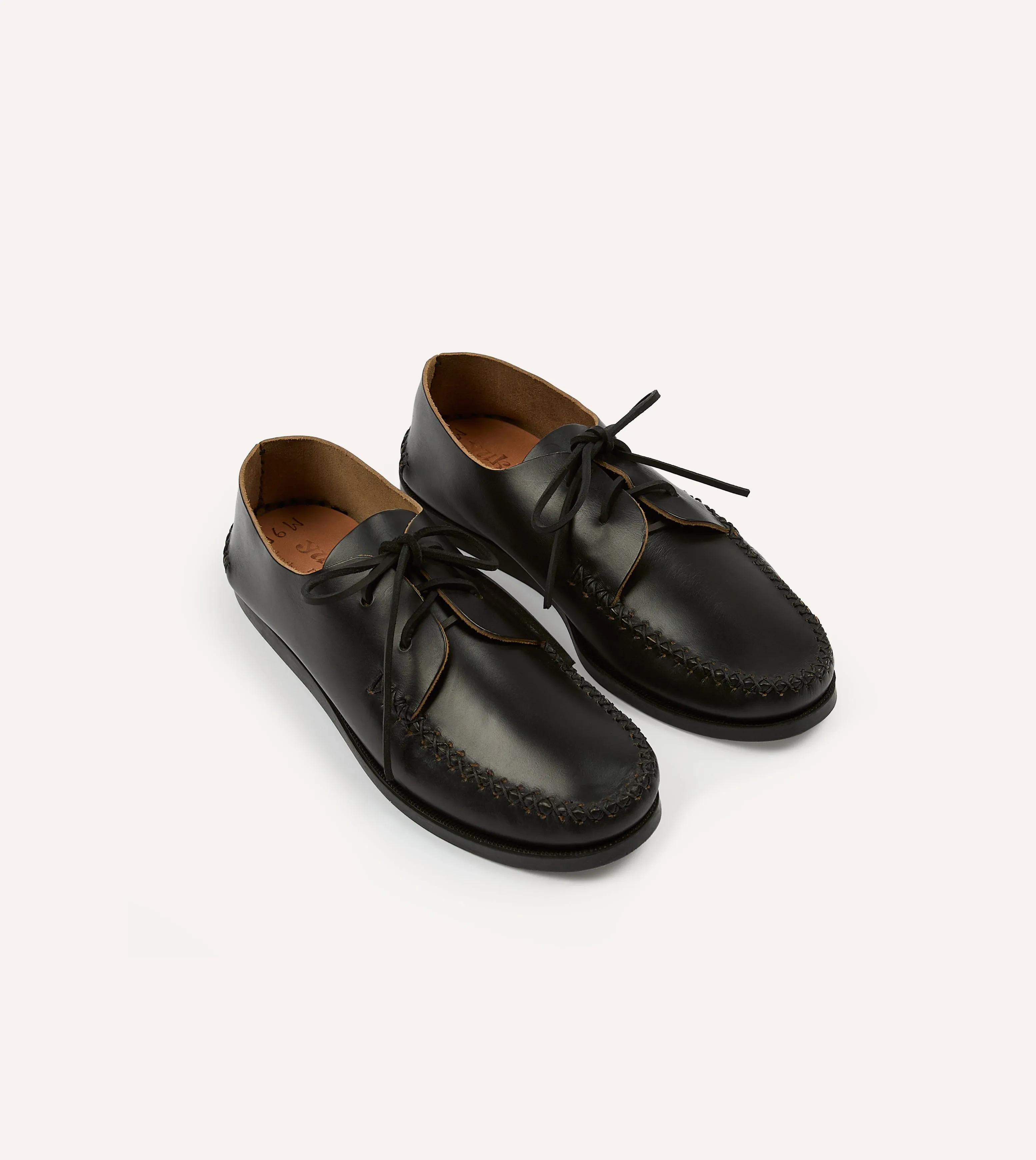 Day Long Yuketen Black Two-Piece Oxford with Camp Sole
