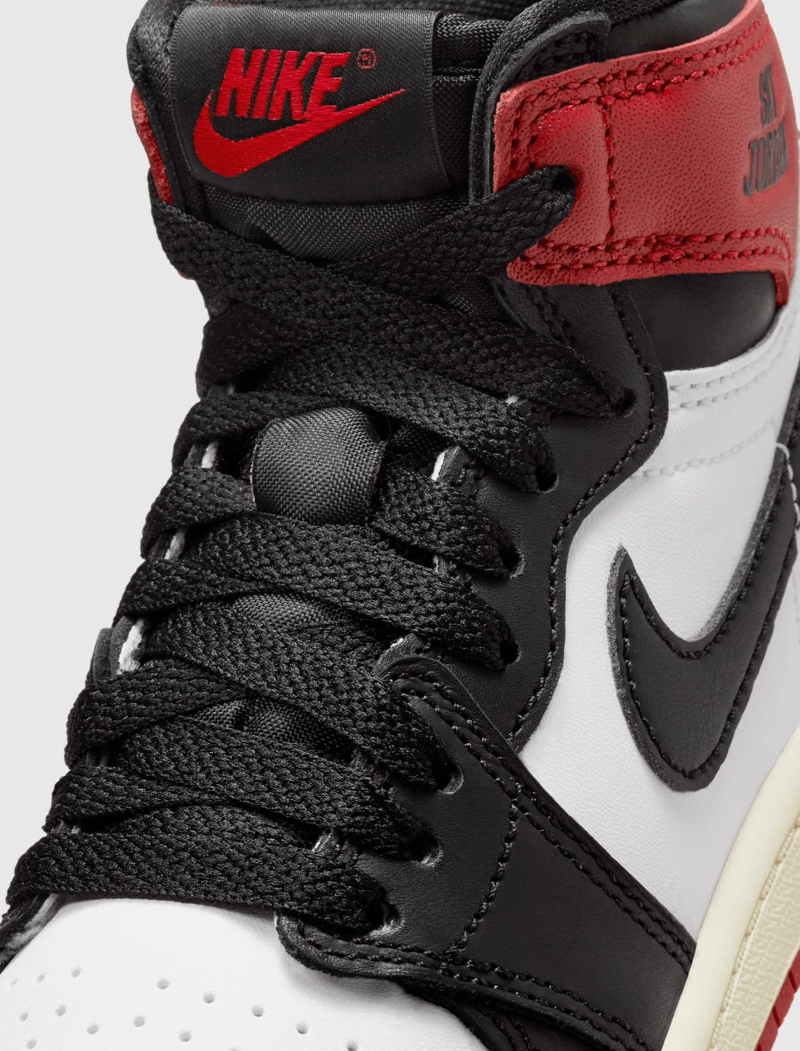 AIR JORDAN 1 RETRO HIGH OG "BLACK TOE REIMAGINED" PS Lace Tie Stride Easy