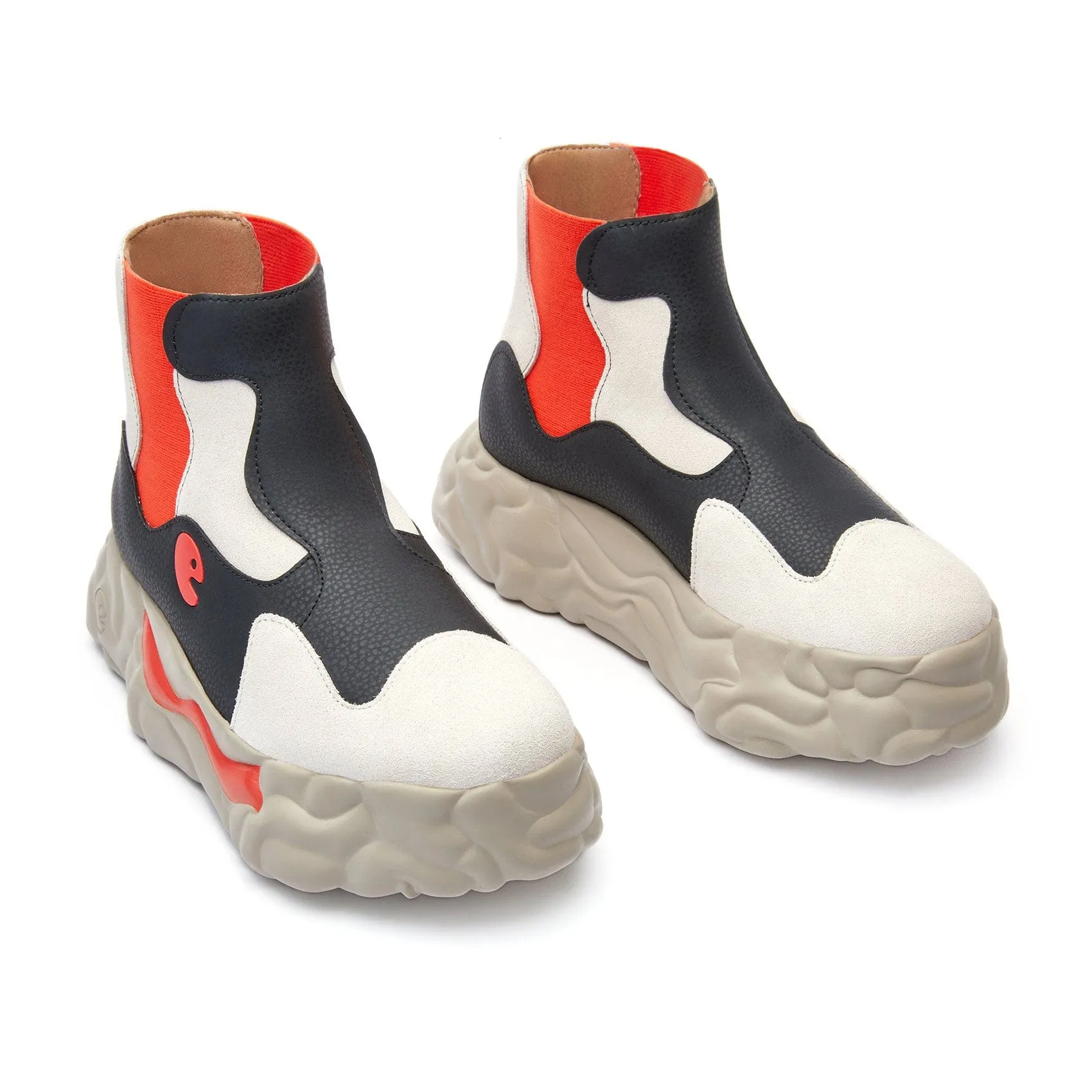 Trend Driven Quick Turn Classic Sleek Sanamolls III Women