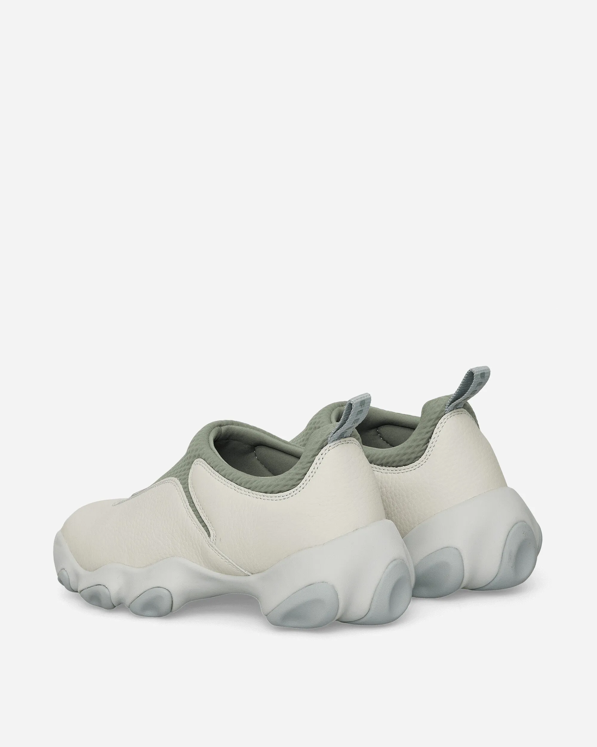 Slip Fit Wear Easy Glide Fit Suede Flesh Sneakers Lily Pad / White