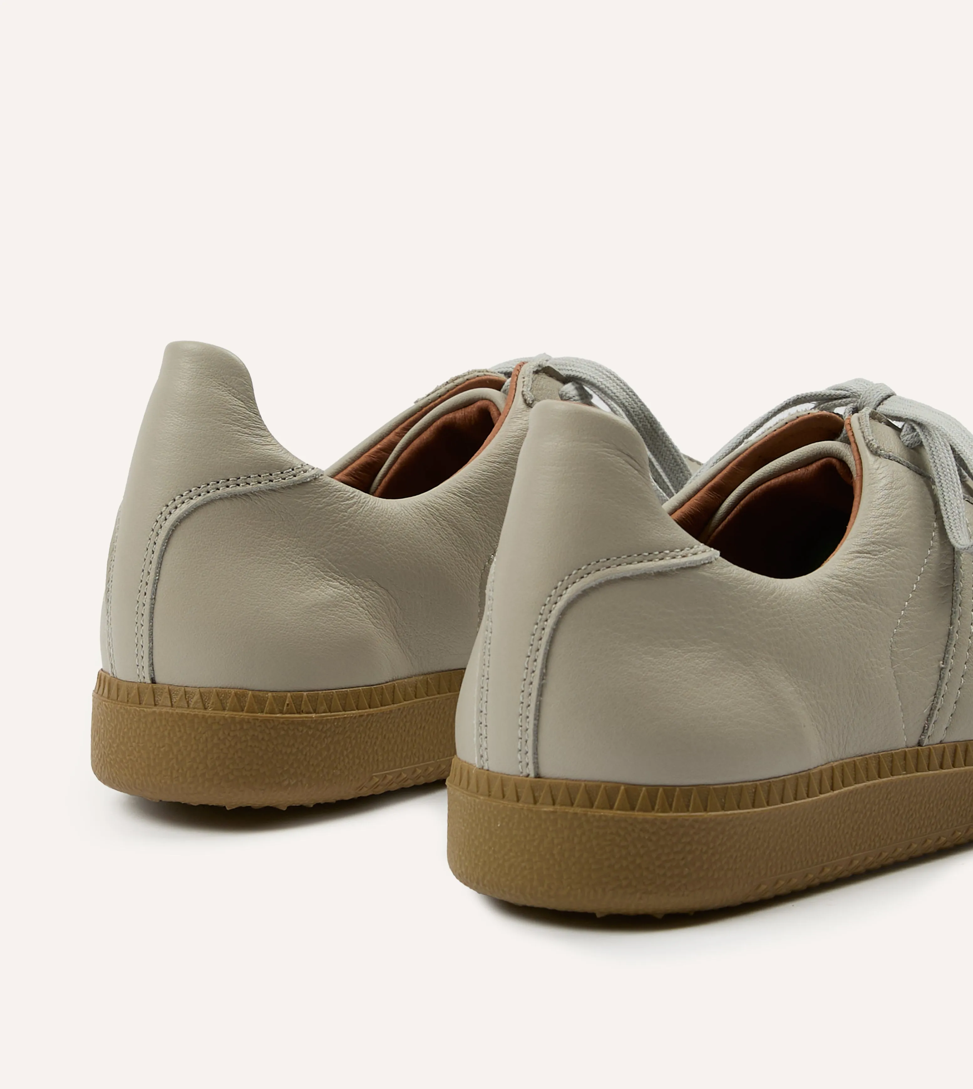 Easy To Clean Reproduction of Found Grey Germany Military Trainer