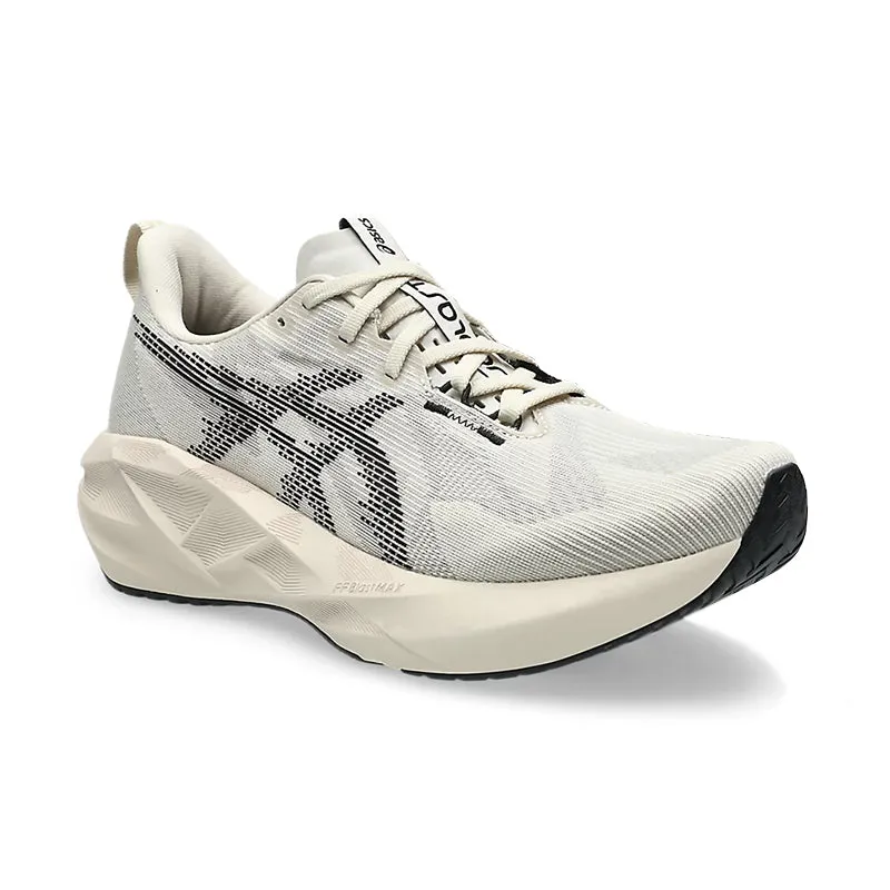 Men's Novablast 5 Oatmeal/Black Icon Edge Best Seller