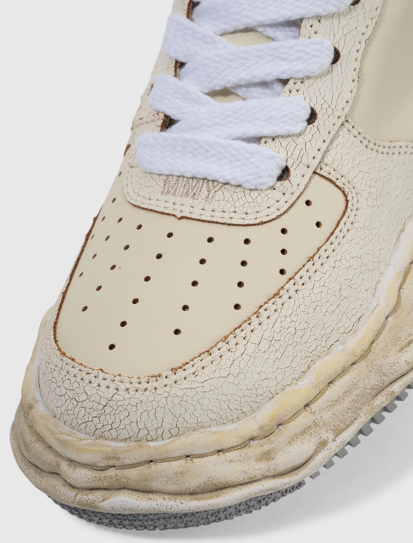 night walk WAYNE LOW TOP CRACKING LEATHER SNEAKERS "WHITE"