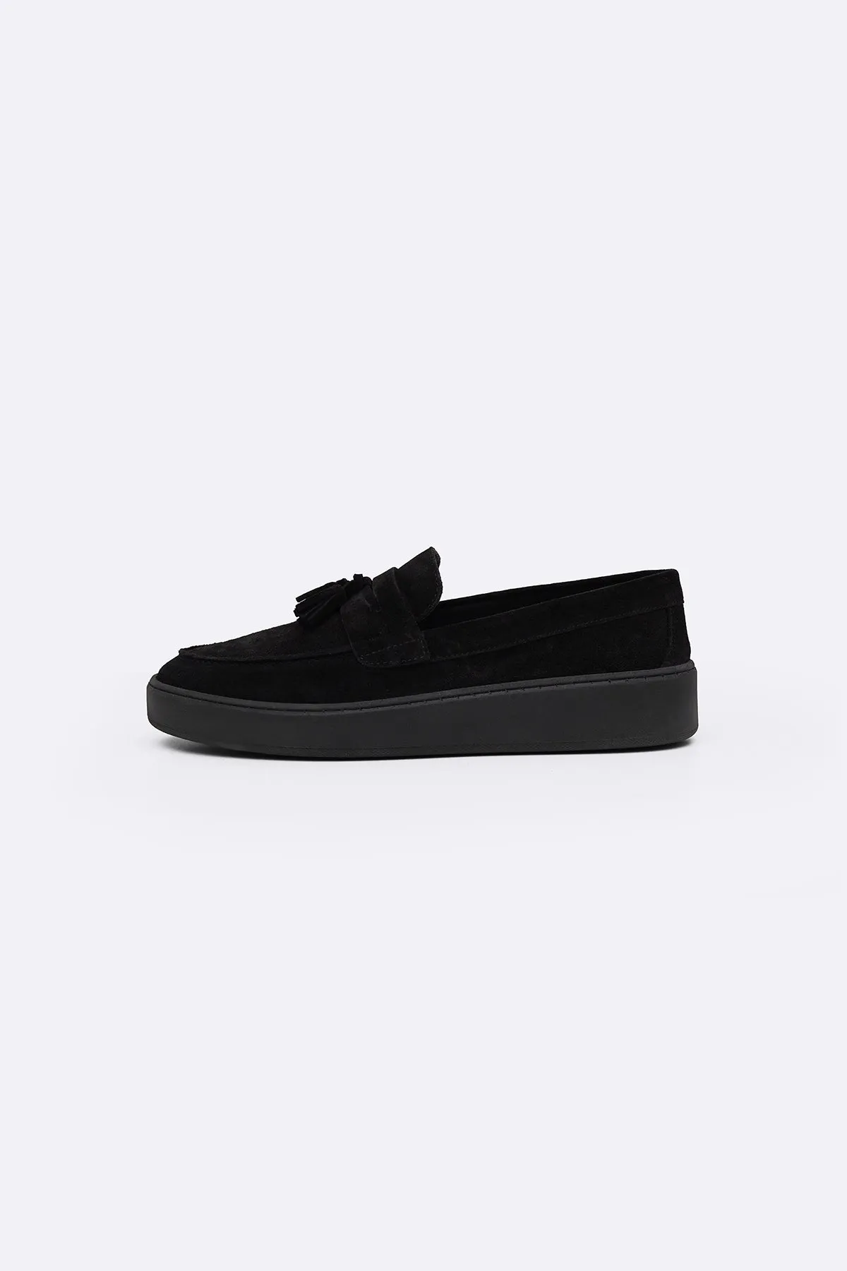 Effortless Wear SUEDE LEATHER TASSEL LOAFERS