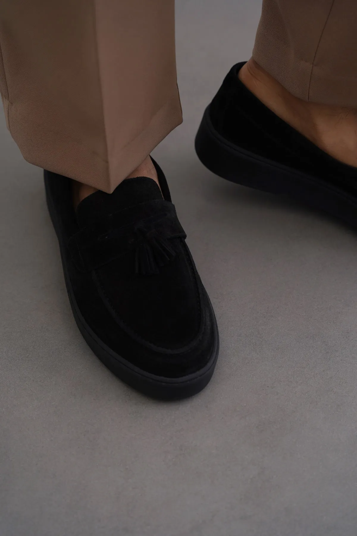 SUEDE LEATHER TASSEL LOAFERS Flexible Walk Coffee Stop