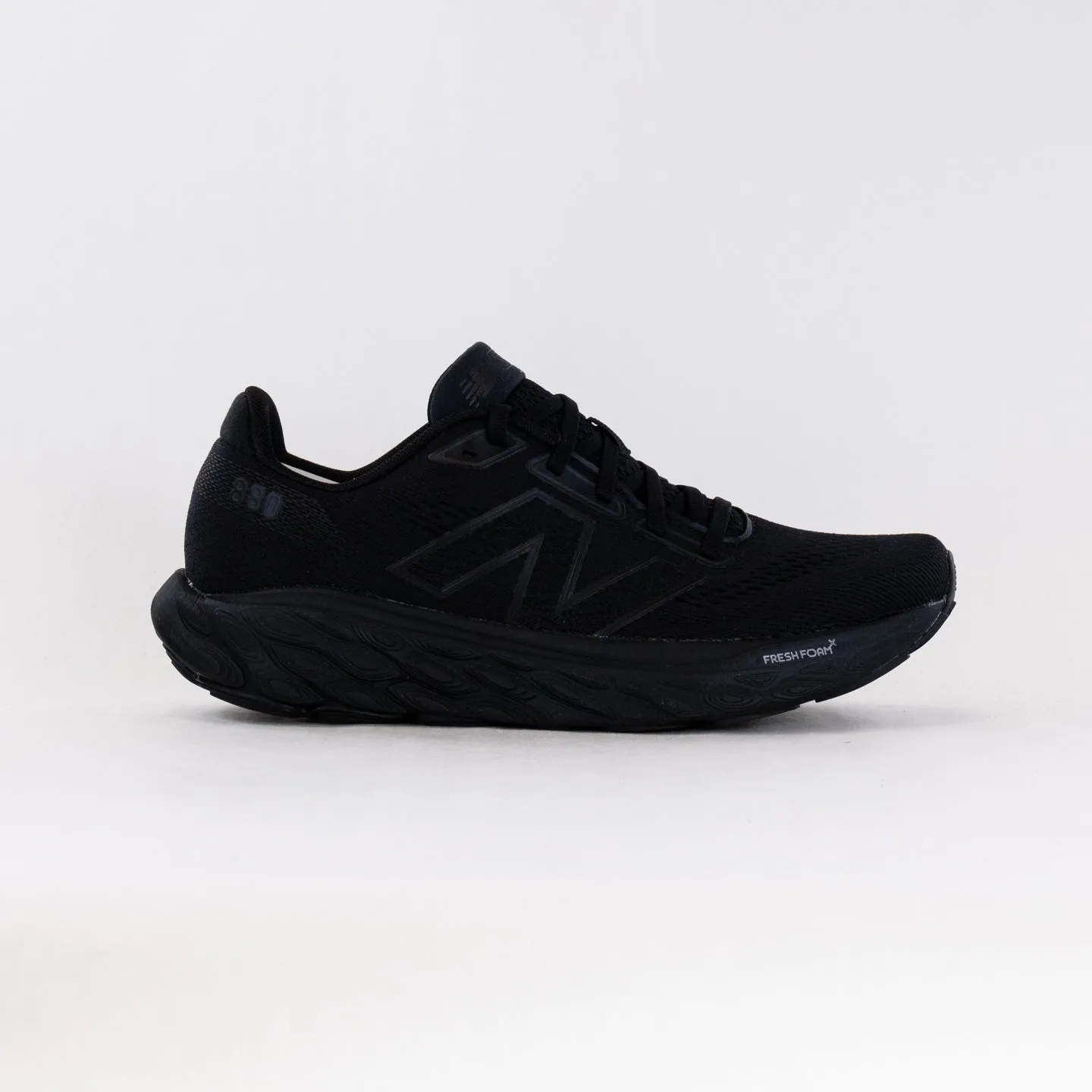 Training Gear Soft Texture New Balance 880v14 (Men's) - Black/Black Metallic/Black